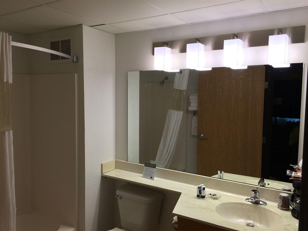 Americinn By Wyndham Northfield Esterno foto