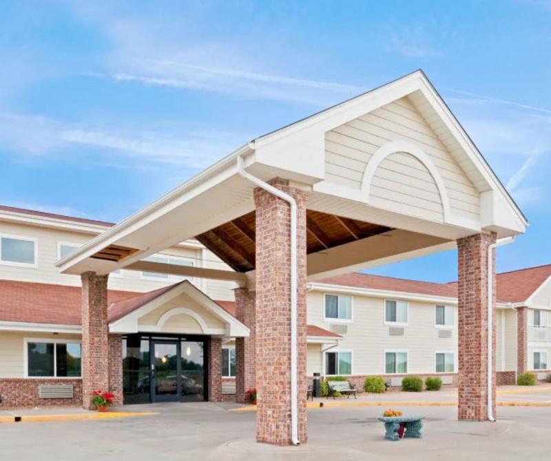 Americinn By Wyndham Northfield Esterno foto